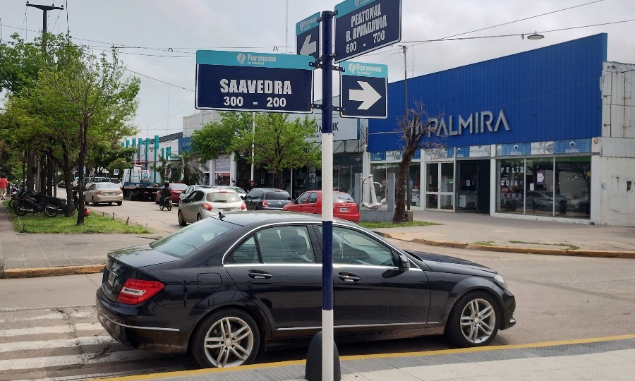 La Municipalidad se apresta a iniciar la obra de la “semipeatonal” Rivadavia  entre Saavedra y Pringles - Diario La Mañana